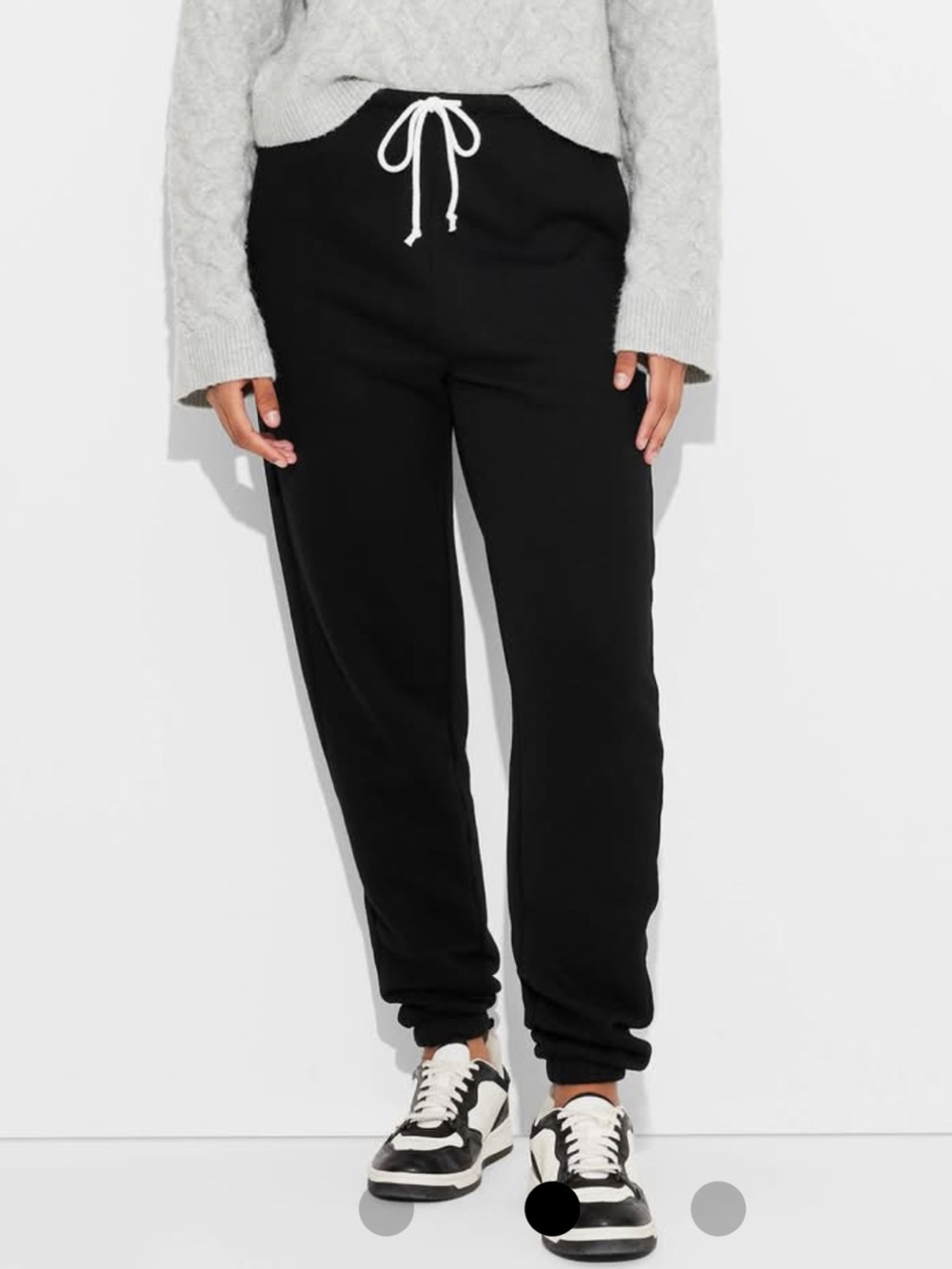 Wild Fable Joggers Medium Black Fleece-Lined White Drawstring Ties Elastic Cuffs